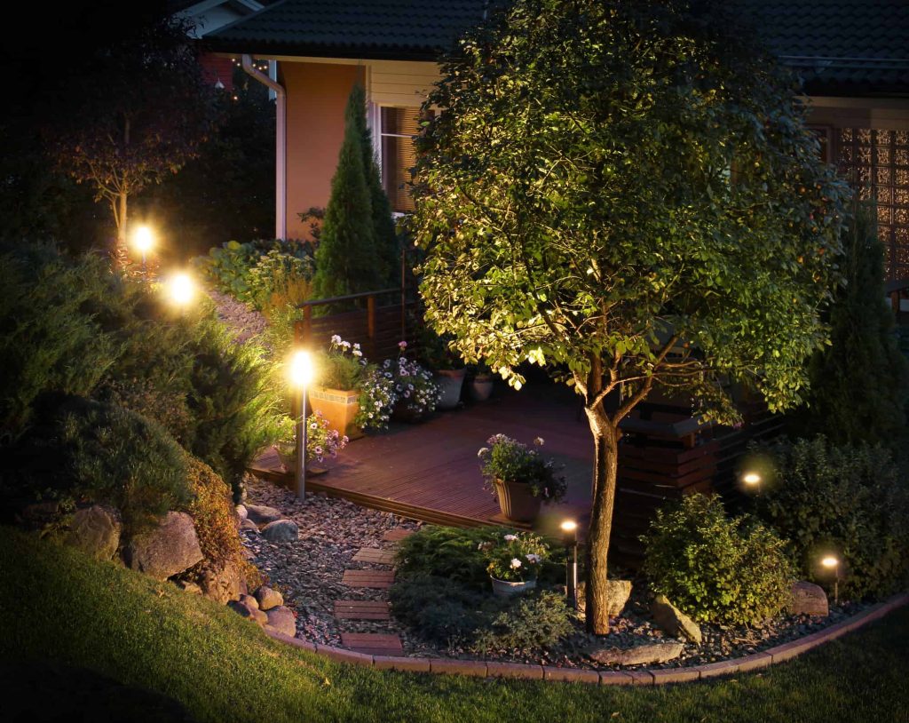 Install outdoor lighting in your Phoenix home