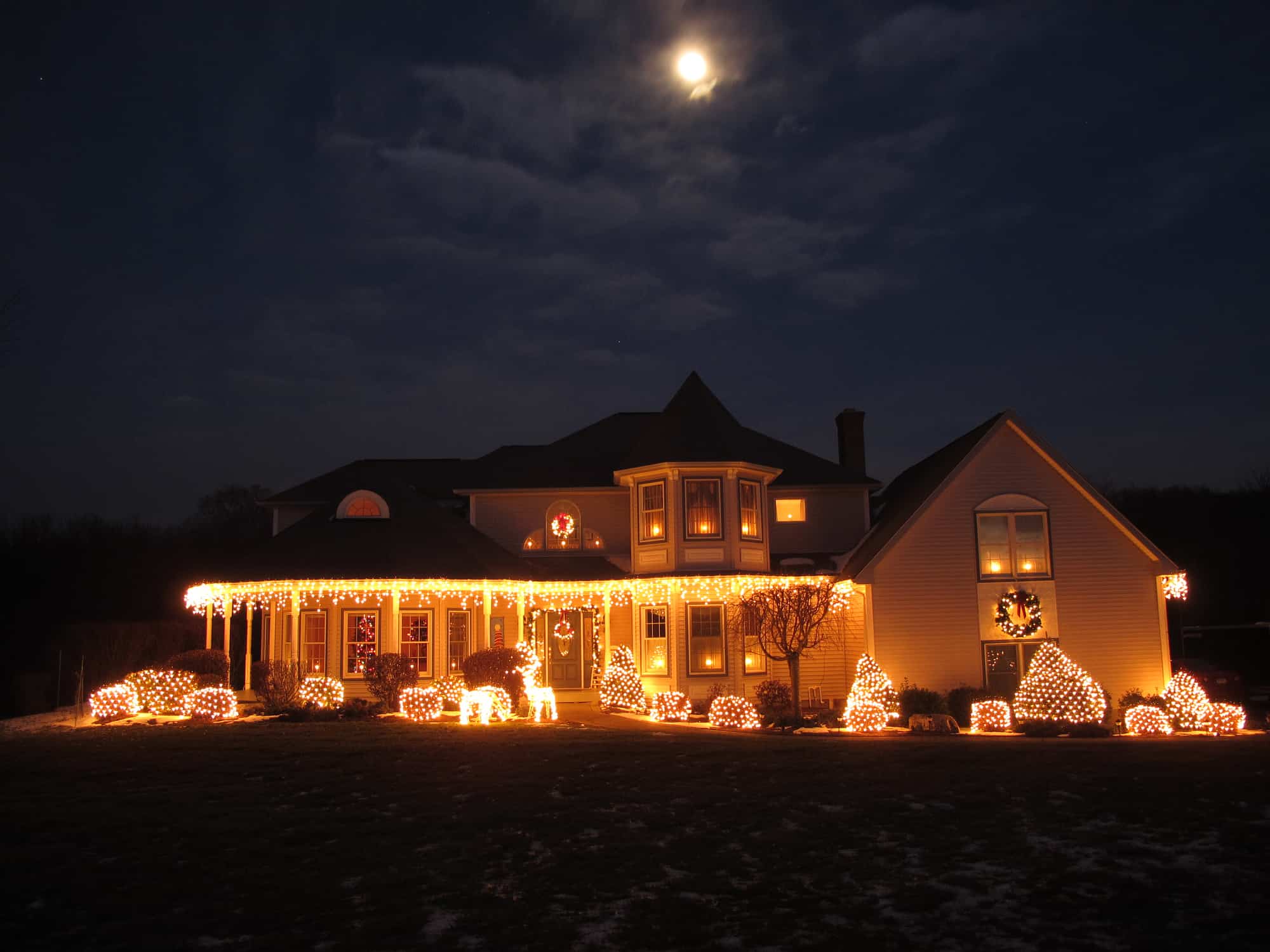 Indoor/outdoor ideas for holiday lighting in general